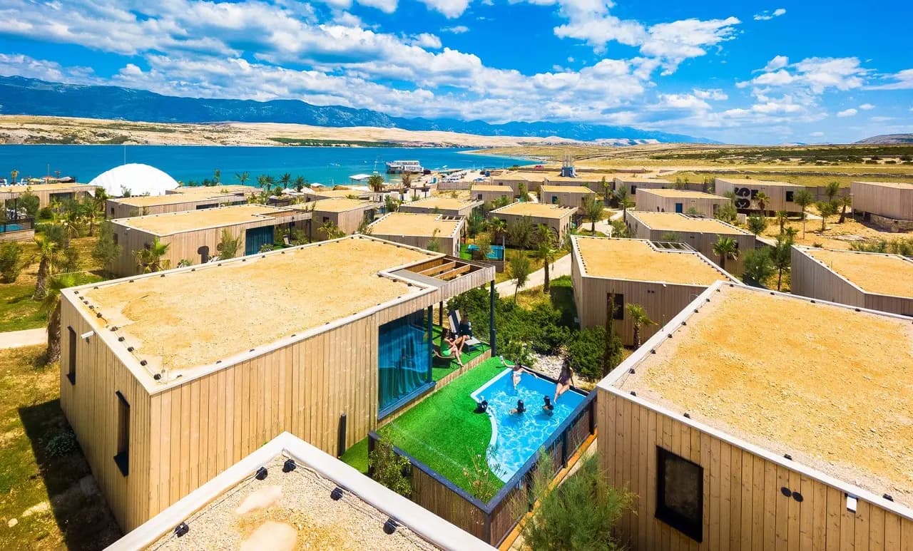 NOA Glamping Resort
