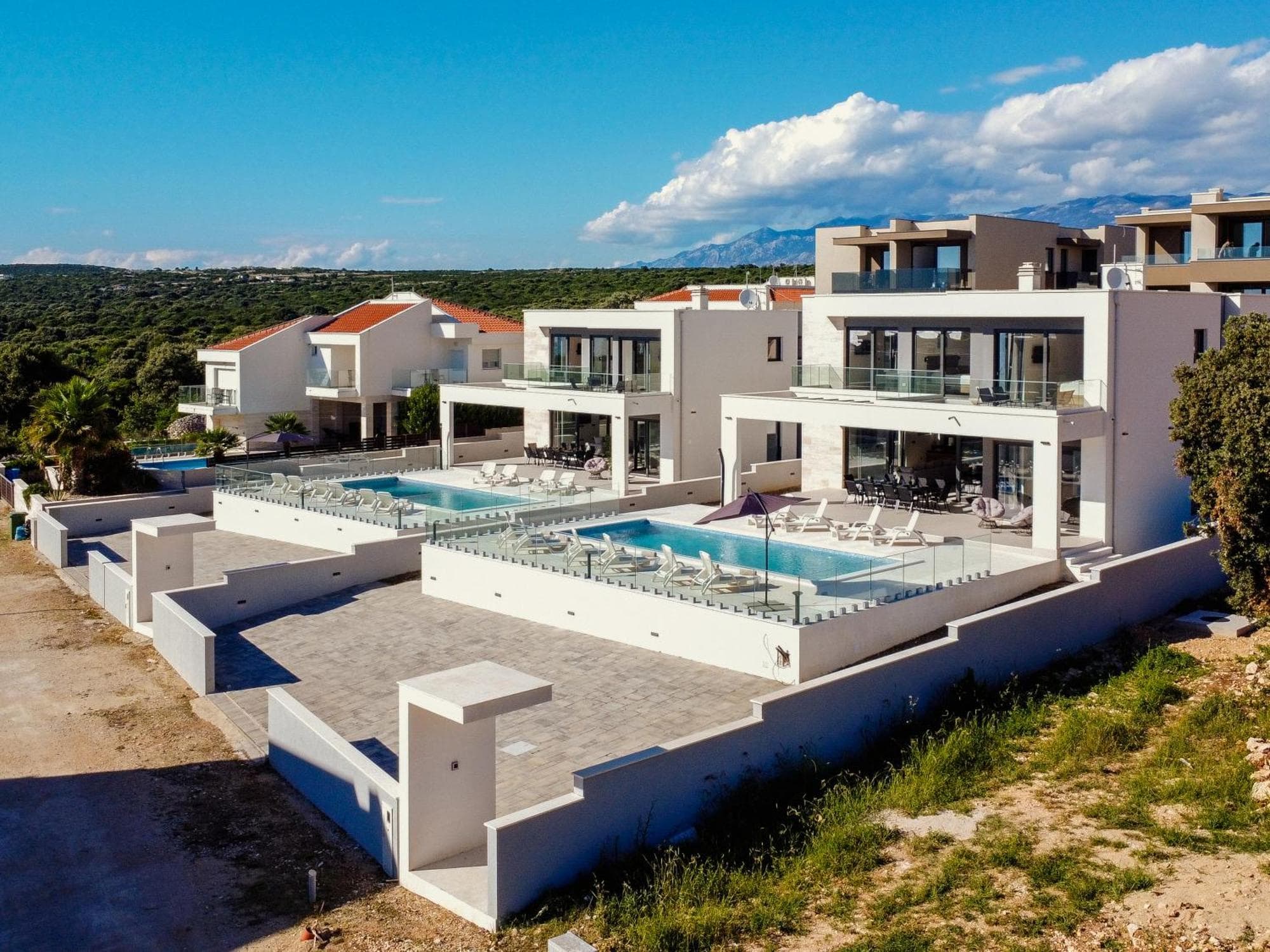 Villa in Novalja mieten: Exklusive Ferienhäuser mit privatem Pool am Zrće Beach